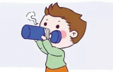宝宝不爱喝水应该怎么办呢？家长如何做才能让宝宝爱上喝水呢